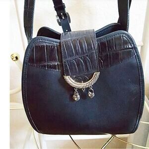 BRIGHTON Vintage Charms thick & distressed small leather purse Shoulder Bag